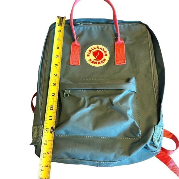 FJÄLLRÄVEN KÅNKEN 15” Laptop Backpack 202 READ DESCRIPTION - Picture 12 of 16
